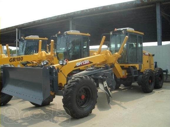 Автогрейдер XCMG GR135
